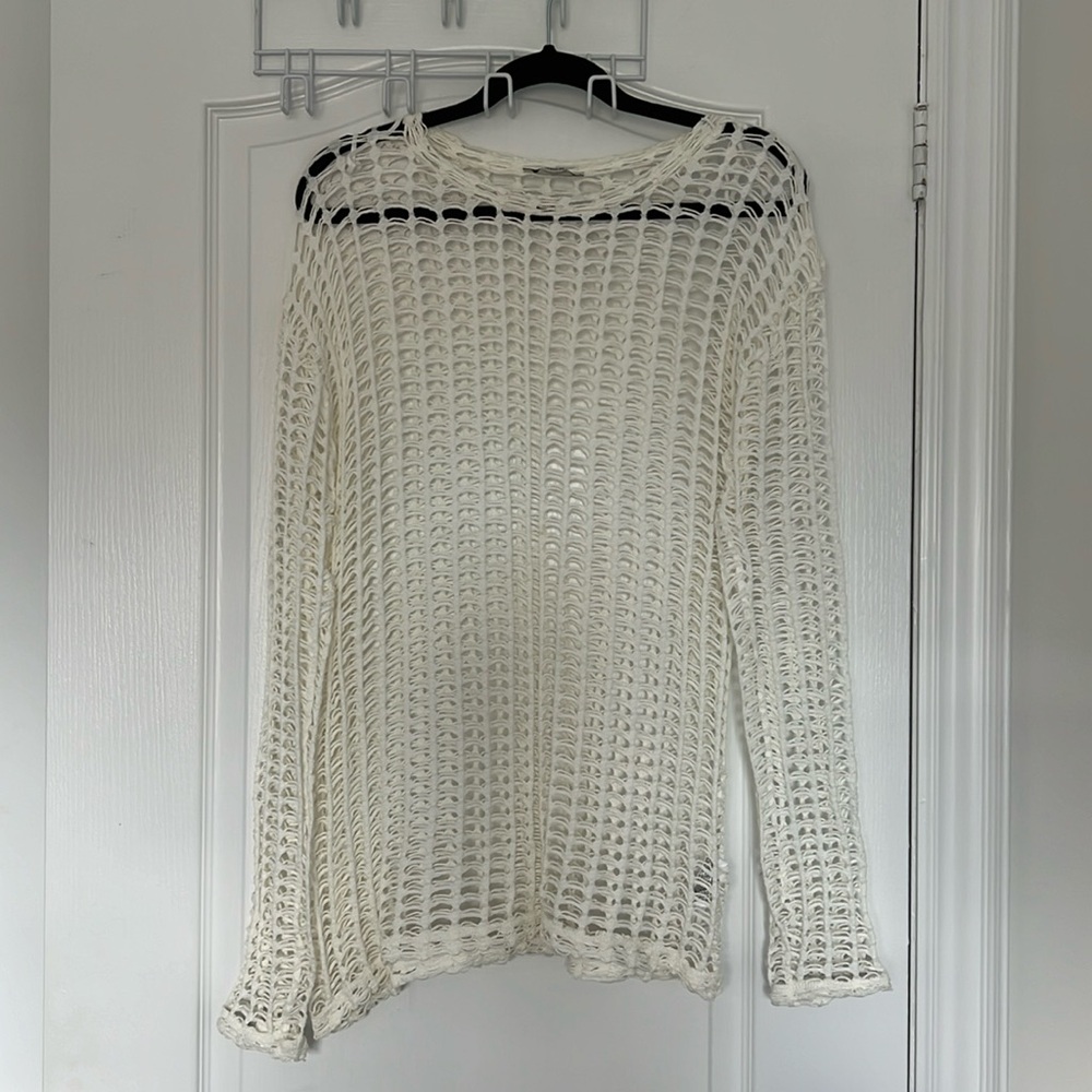 White cover up. Size S